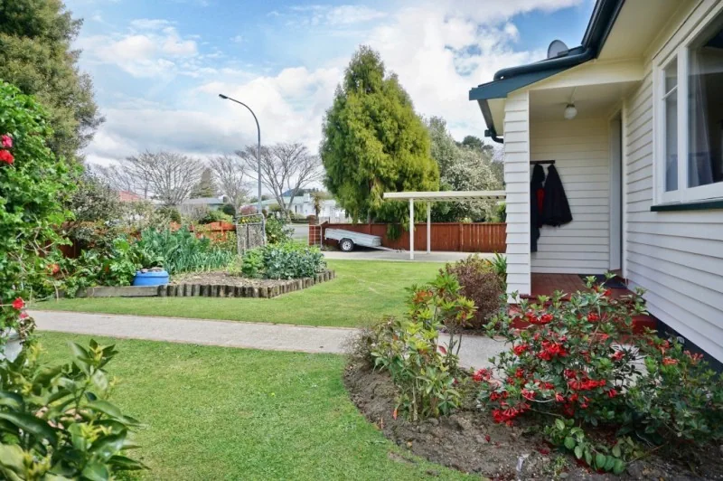  princess   side to front door